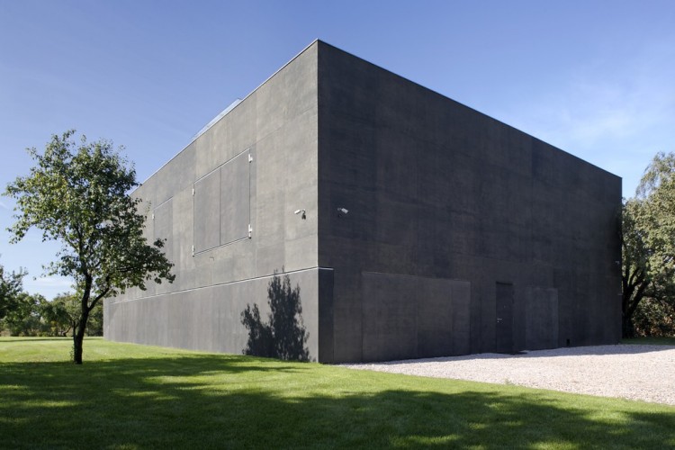 2F669775F.jpg