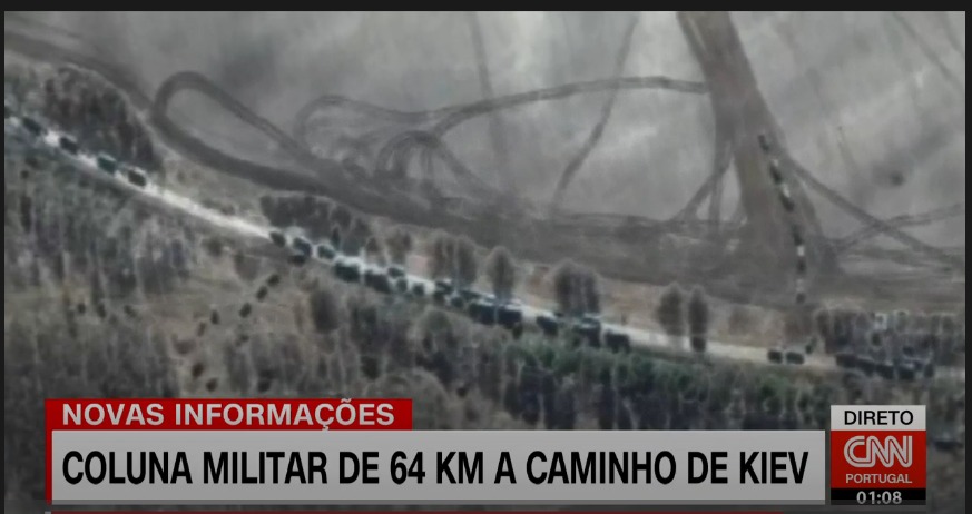 Coluna Militar de 64 Km a caminho da Kiev.jpeg
