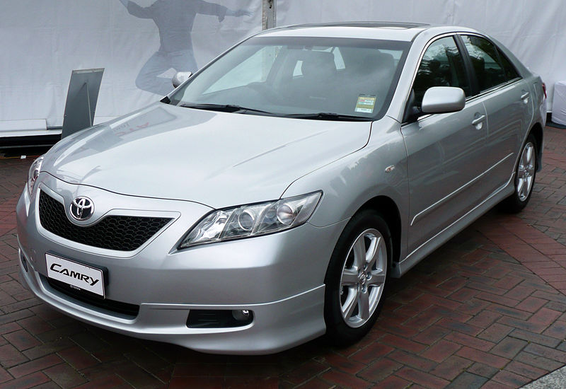 800px-2007_Toyota_Camry_Sportivo_01.jpg