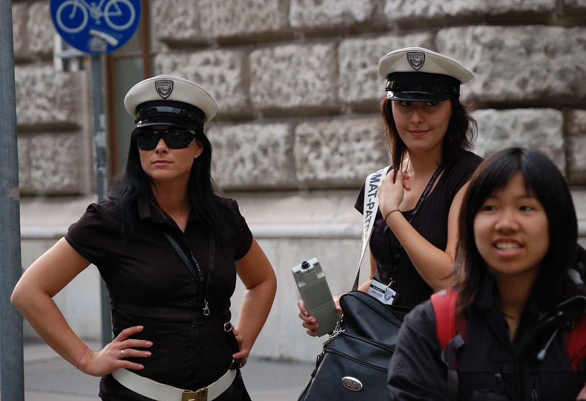 policegirl.jpg