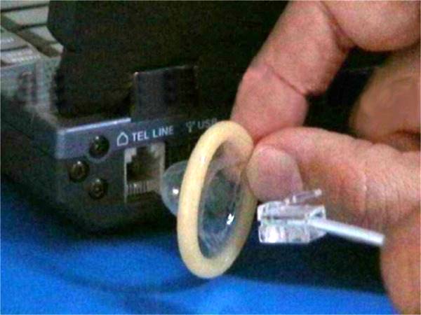 how-to-stop-virus_intocomputer.jpg
